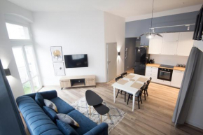 Panoramic Terrace, Family-Friendly, 1min to Square